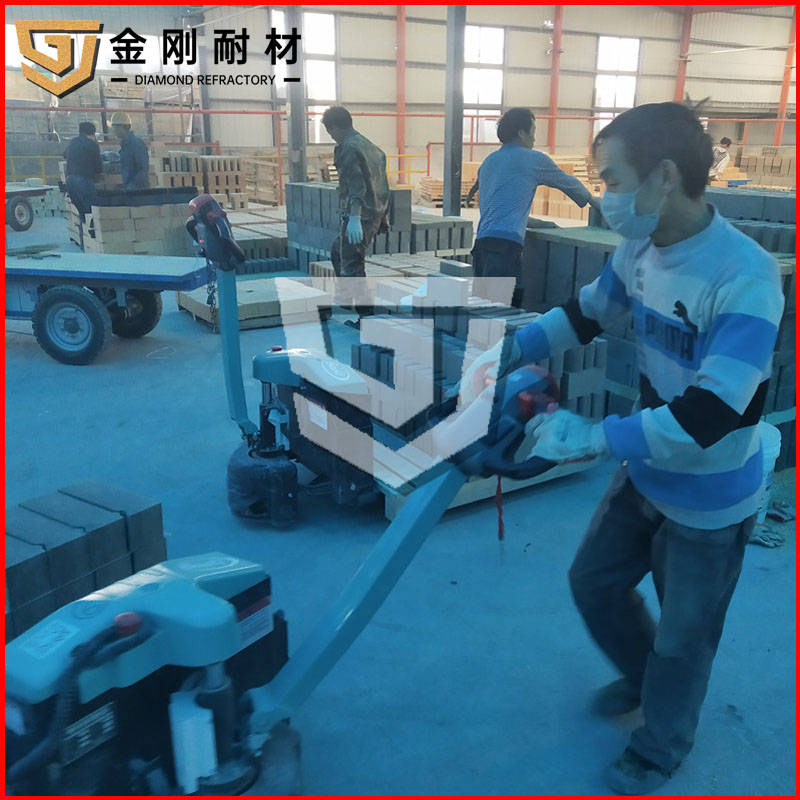 ɽ������ͻ�������޹�˾�ͻ�ש����չʾ