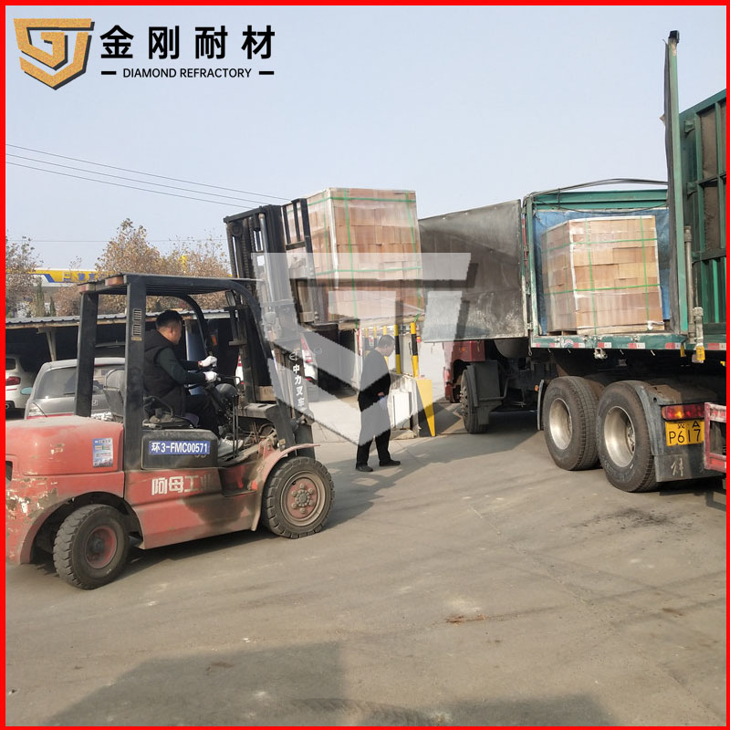 ɽ������ͻ�������޹�˾�ͻ�ש����չʾ